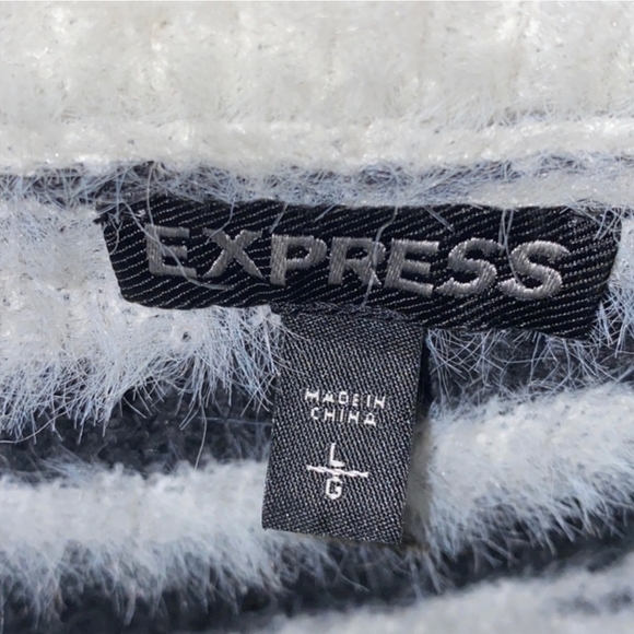 Express sweater - Picture 2 of 3